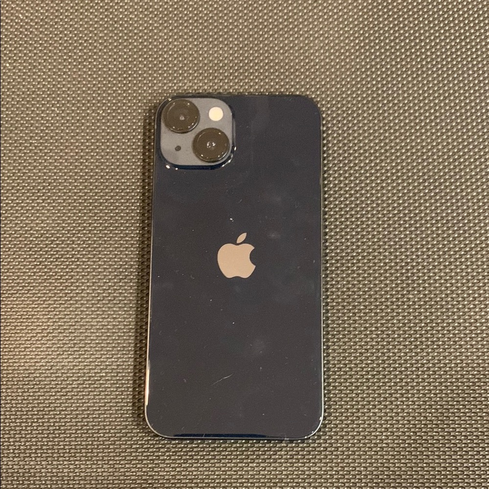 Apple iPhone 13 Black- Pre-Owned